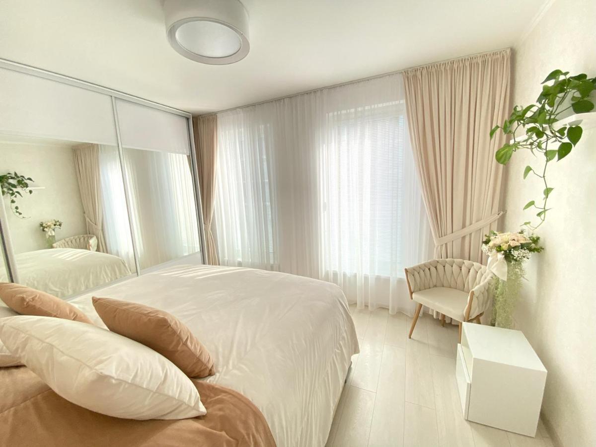 Die Eleganz - Apartment Near The City Center With Free Parking Bratislava Exterior foto