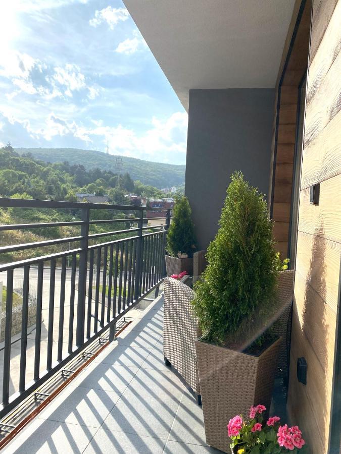 Die Eleganz - Apartment Near The City Center With Free Parking Bratislava Exterior foto